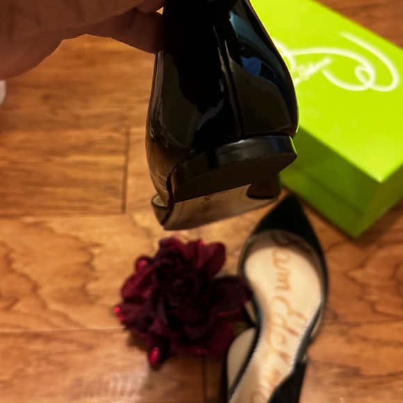 Sam Edelman. Paten, leather flats. - Picture 1 of 4